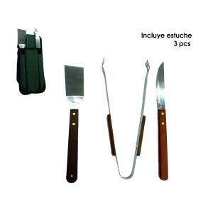 ESPTULA, CUHILLO Y PINZAS PARA CHURRASCO CON ESTUCHE