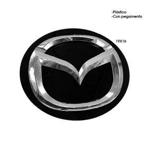 EMBLEMA MAZDA LOGO 19X16CM FONDO NEGRO